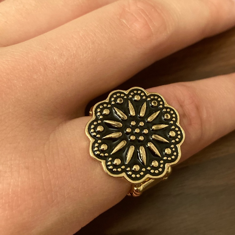 Regal Regalia Gold Ring